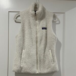 PATAGONIA WOMEN’S SHERPA WHITE VEST